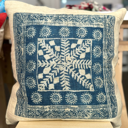 H'Mong Batik Vintage Kissenbezug aus Hanf